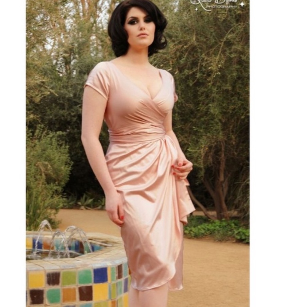 NWT Pinup girl clothing couture Ava dress blush